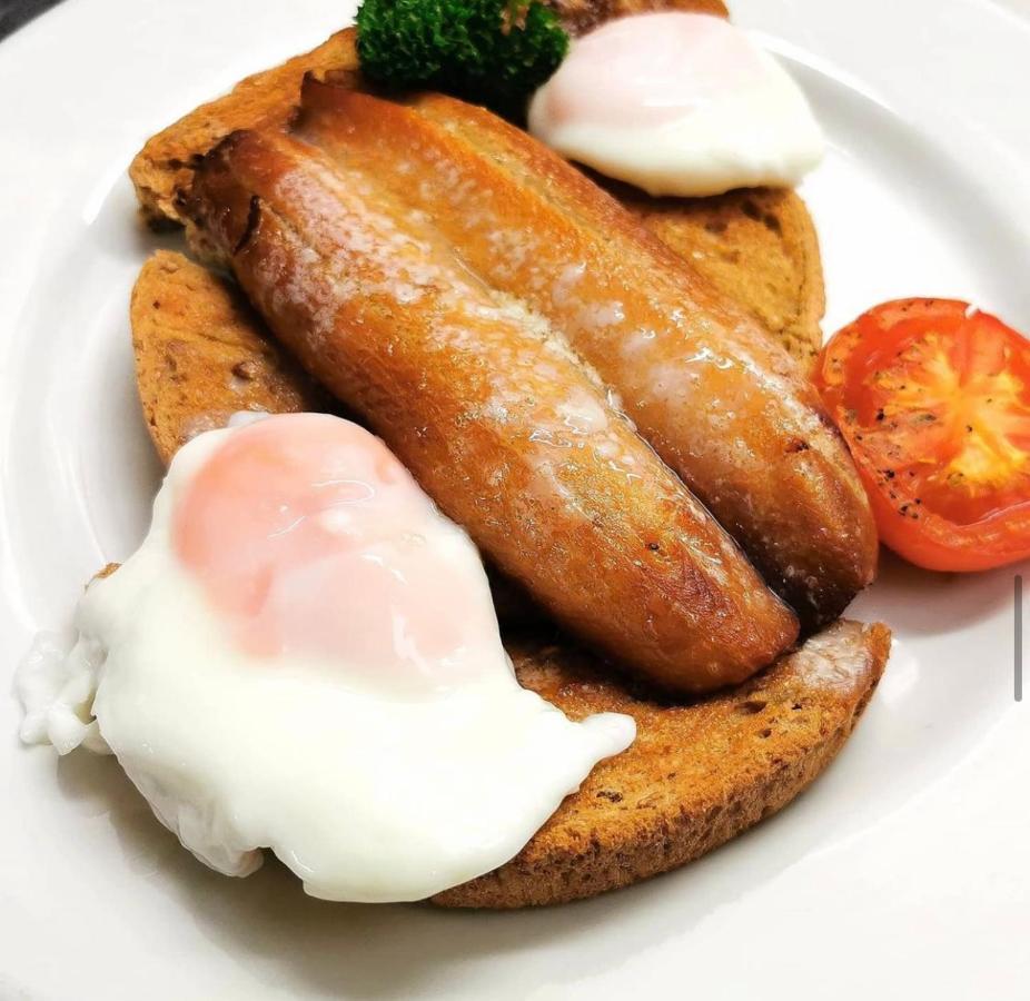 The Fylingdales Inn โรบินฮูดส์เบย์ ภายนอก รูปภาพ