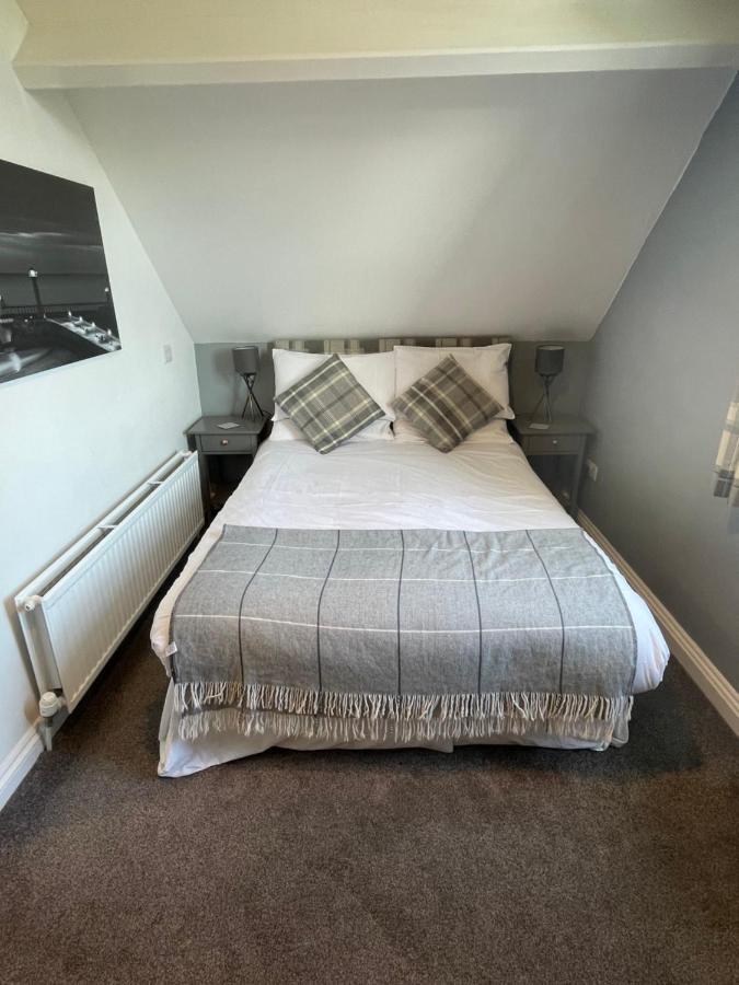 The Fylingdales Inn โรบินฮูดส์เบย์ ภายนอก รูปภาพ