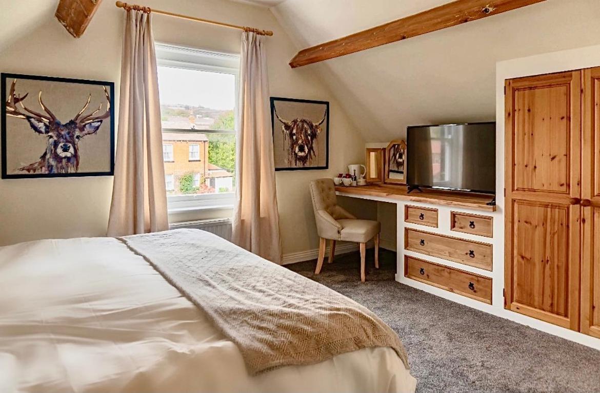 The Fylingdales Inn โรบินฮูดส์เบย์ ภายนอก รูปภาพ