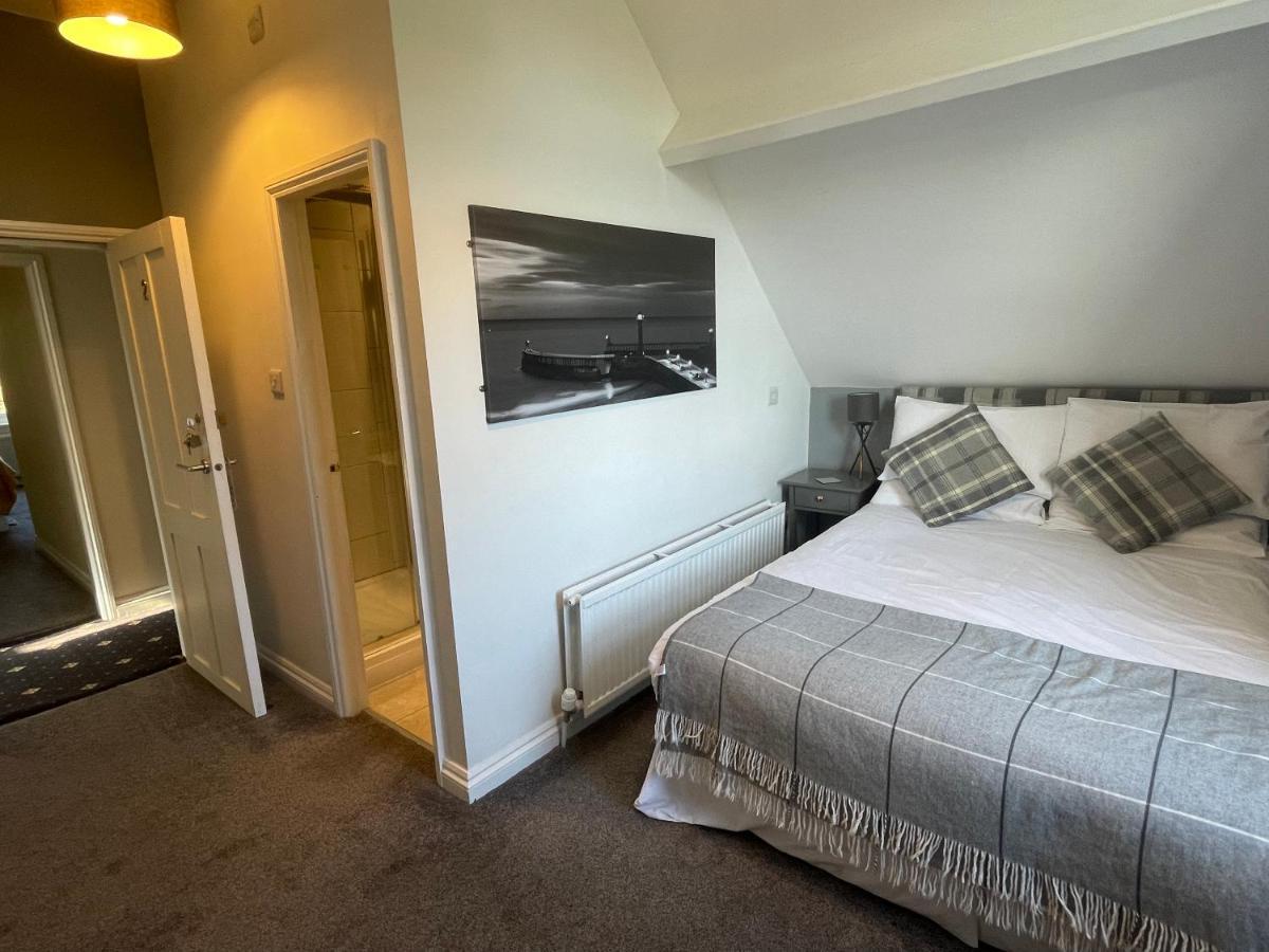 The Fylingdales Inn โรบินฮูดส์เบย์ ภายนอก รูปภาพ