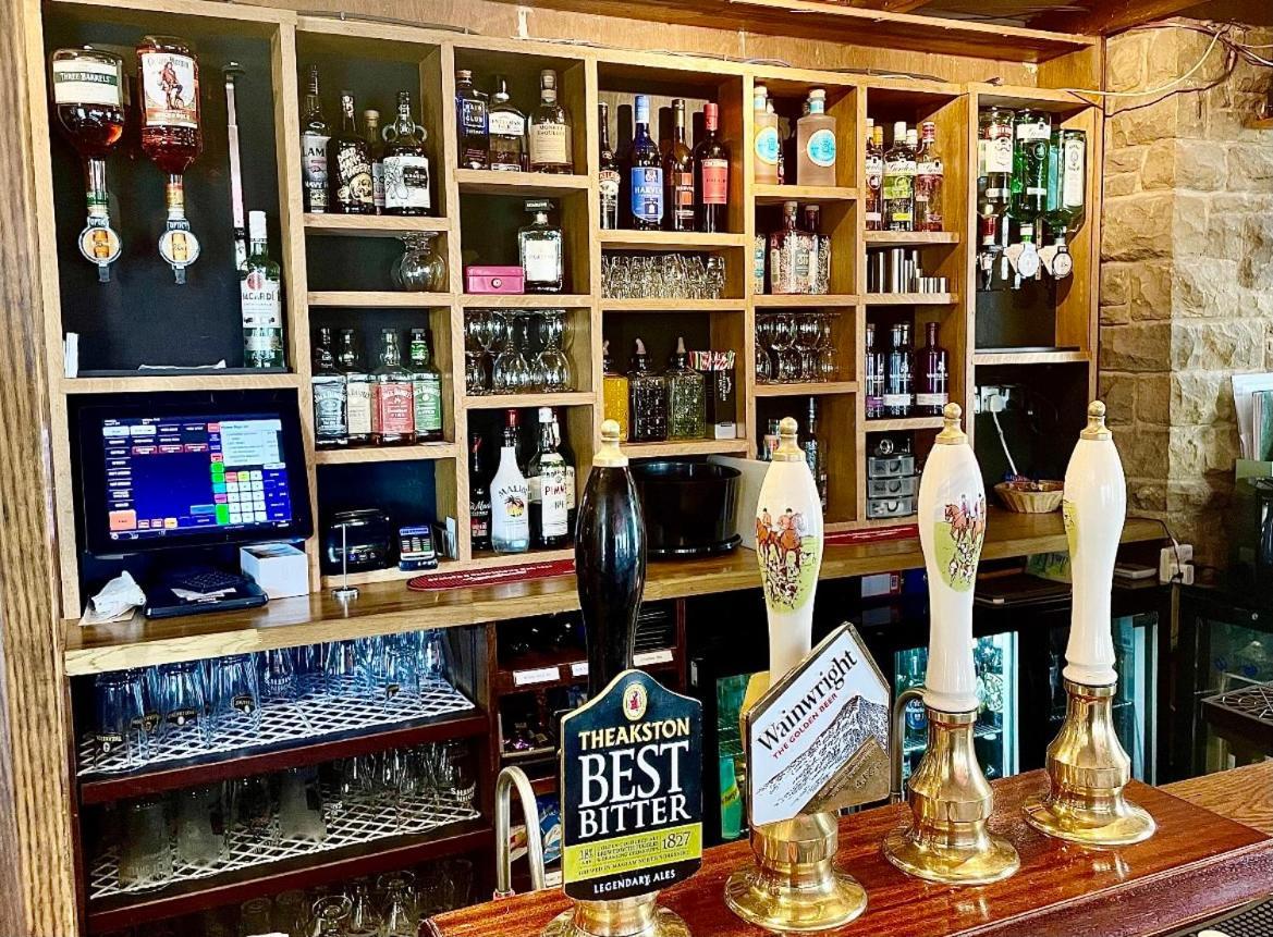 The Fylingdales Inn โรบินฮูดส์เบย์ ภายนอก รูปภาพ